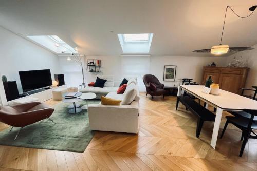 Beau 120m avec grande TERRASSE à Blagnac !