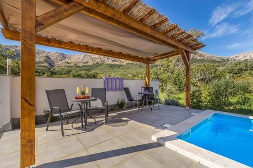 Adriatic apartment Baška, top floor