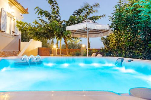 Pithea Luxury Living