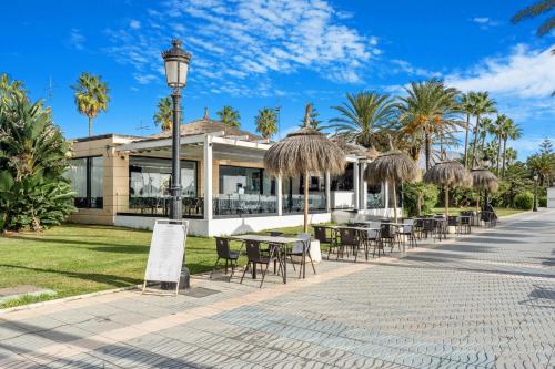 Las Adelfas by Finest Rentals