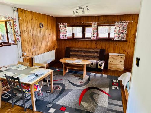 Posezení v ubytování Bogdanówka Karpacz - Twój Dom w Karkonoszach blisko szlaków i wyciągu