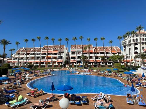 Parque Santiago II , renovated, ocean view, heated swimming pool !