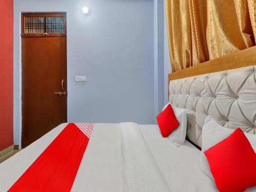 Gallery image of Hotel O Aradhya Galaxy in Bhauli