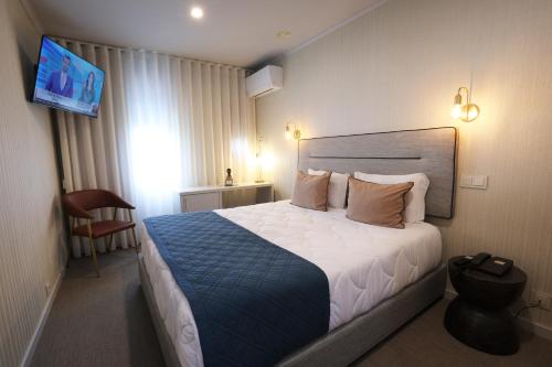 Hotel America Image