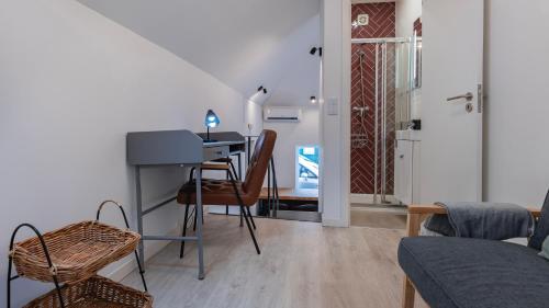 Estrela Escape Studios 2 by LovelyStay