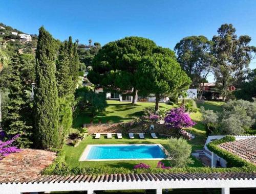 Villa en Calonge con Gran piscina