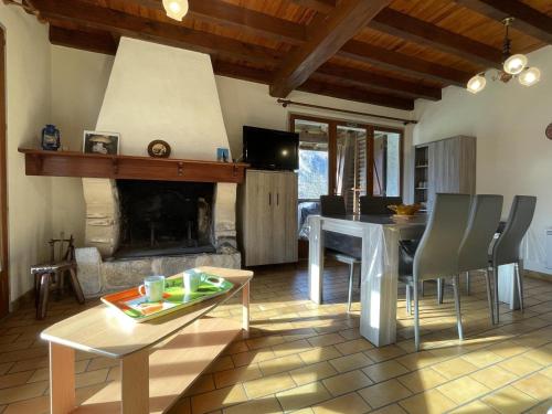 Χώρος καθιστικού στο Chalet 1 lalanne