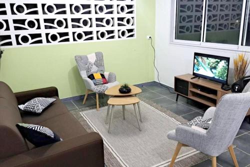 Fotografie z fotogalerie ubytování Maison charmante à Rivière-Salée avec piscine privée v destinaci Rivière-Salée