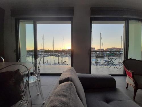 Maison entre port et plage