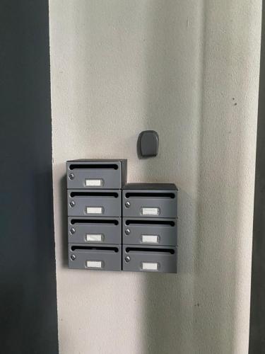 three drawers in a corner of a room at Red 4 x 4 in Camarma de Esteruelas
