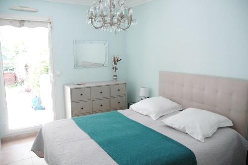 Легло или легла в стая в Le Square Pauline: Apt 4 Prs, Jardin, Parking, Mer