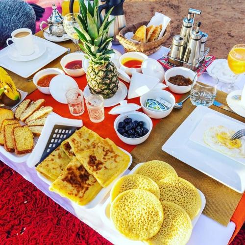 Mad i luksusteltet eller i nærheden