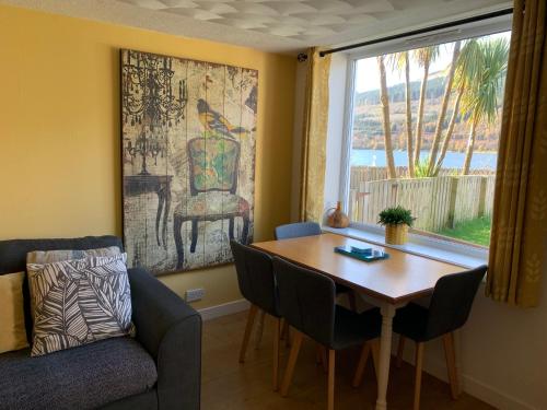 O zonă de relaxare la Arrochar Alps Apartment