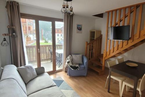 Appartement Duplex T3 6 personnes les Orres 1800 Tout Confort Pied des Pistes