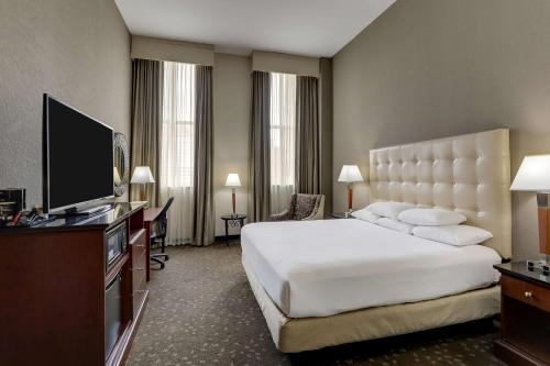 Drury Plaza Hotel New Orleans Image
