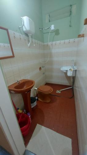 Koupelna v ubytování Hospedaje Encarnación