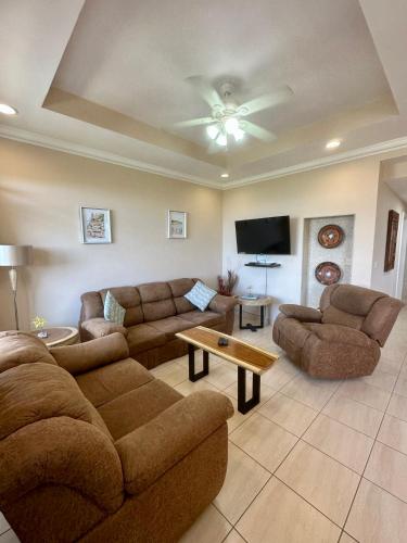 Bella Vista Oceanview Condo – Photos 4