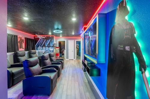 Amazing Home wcinema in Spectacular Resort 29601 photo 6