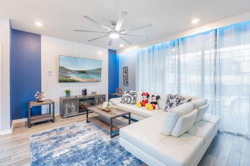 Amazing Home wcinema in Spectacular Resort 29601 photo 15
