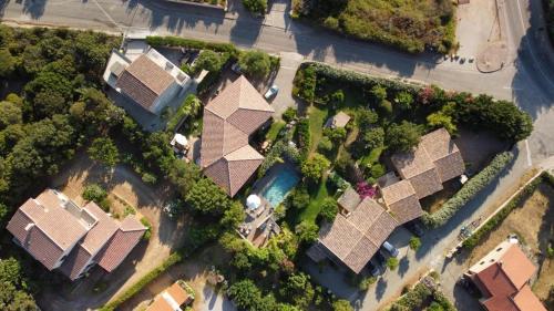 Kejiranan di persekitaran atau kejiranan dekat dengan apartmen