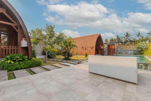 Zahrada ubytování Kubu Selat Villa and Glamping
