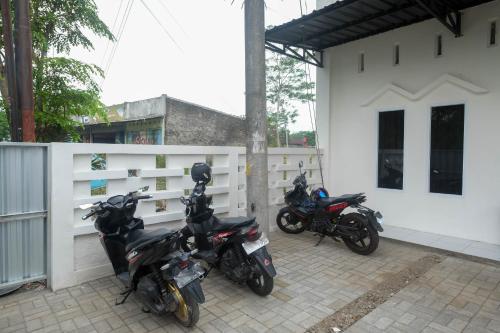 Galería fotográfica de RedDoorz near Terminal Bus Purwokerto en Banyumas