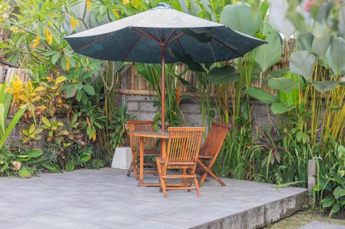 Zahrada ubytování Kubu Selat Villa and Glamping