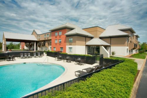 Holiday Inn Express Nashville Airport, an IHG Hotel Image