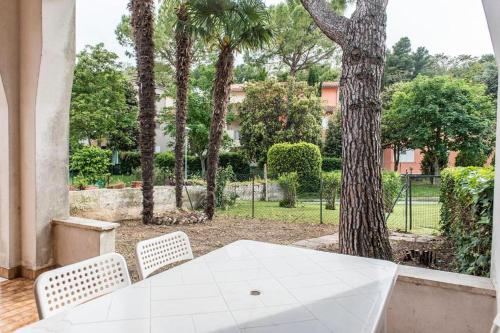 Trilocale con giardino a Numana, vicino al centro e alle spiagge - N037