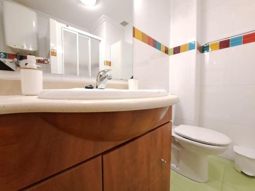 Ένα μπάνιο στο Apartamento céntrico en Vigo