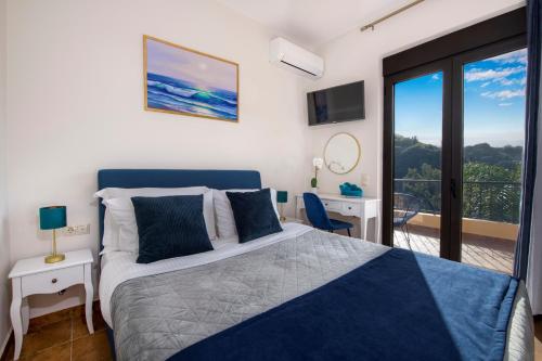 Ένα ή περισσότερα κρεβάτια σε δωμάτιο στο Serenity River Villa