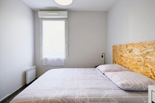 Photo de la galerie de l'établissement GROGNARDE - T3 climatisé avec terrasse, à Marseille