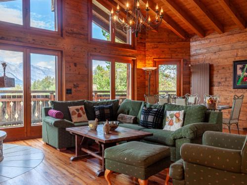 Posezení v ubytování Chalet Belle Vue by Interhome