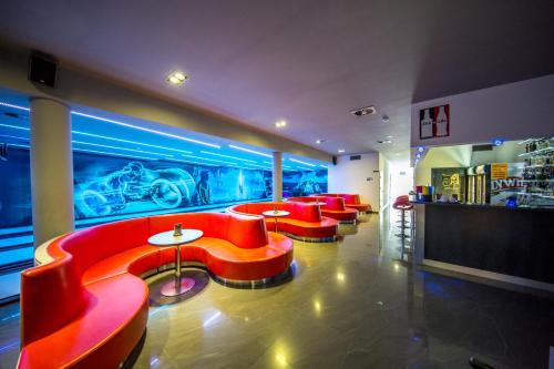 Χώρος καθιστικού στο Hotel Kiston