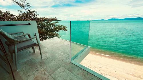 Fotografie z fotogalerie ubytování 2 Bedroom Beachfront Surf Apartment SDV377 By Samui Dream Villas v destinaci Ko Samui
