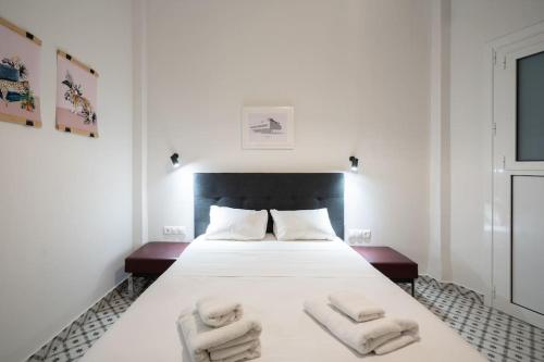 Urban Retreat: Exarcheia Remodel