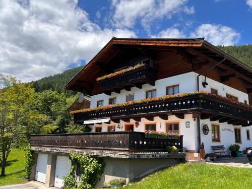 Apartment Apartment Taubenstein by Interhome