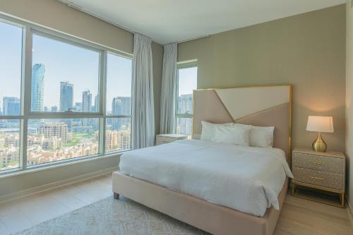 Bellavista - Grande - 2 BR - Boulevard Central