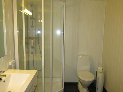 Bilik mandi di Holiday Home Bortebu by Interhome