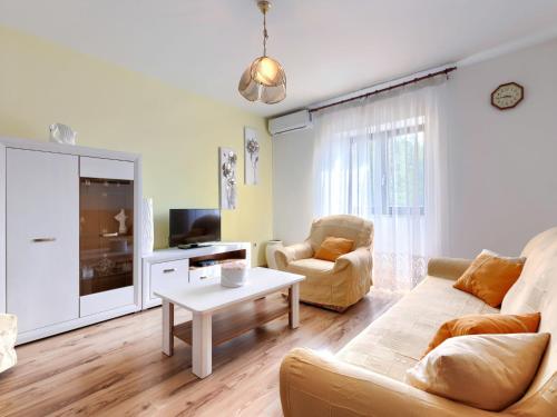 Apartment Marija-2 by Interhome