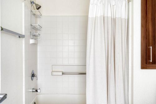 Ένα μπάνιο στο Sunnyvale 1br w pool ac wd near highways SFO-1135