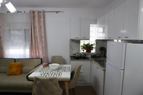 Dapur atau dapur kecil di AMELIA Apartment