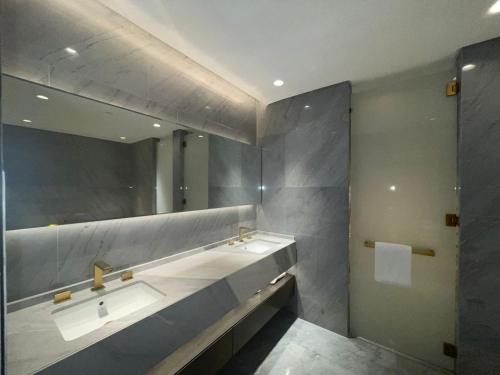 Koupelna v ubytování Luxury Stay At Five Palm