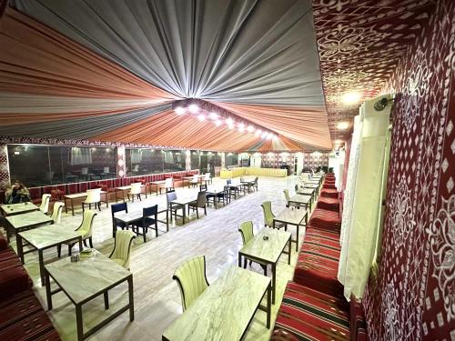 Restoran atau tempat lain untuk makan di Tolerance Camp