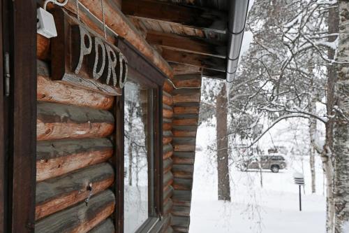Το Classic Log Cabin Ski-in Ski-out τον χειμώνα