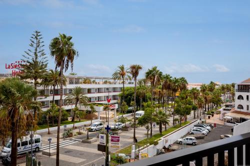 Duplex apartment in Las Americas