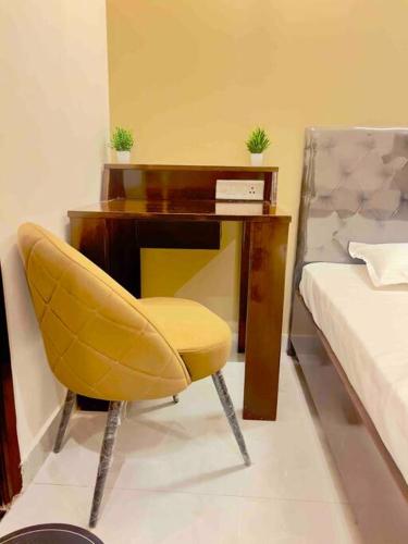Harmony Haven - Luxurious 3 BHK Haven for Allにあるベッド