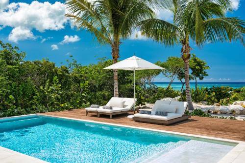 Πισίνα στο ή κοντά στο Beachwood Villa