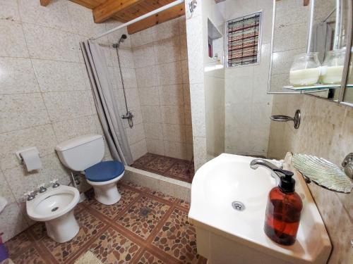 Ένα μπάνιο στο Casita Ukuchay Pcia Bs As