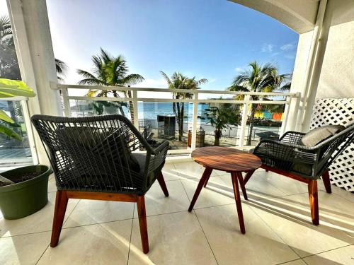 Maho Beach Bright Studio, Ocean View